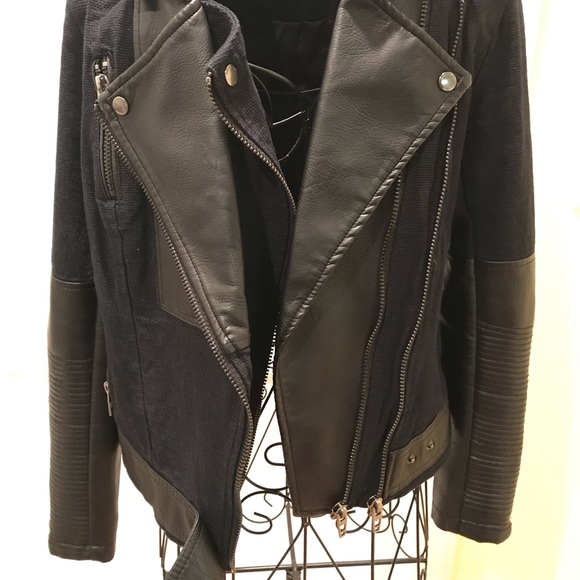 3XHOST PICK🎉Blank NYC Twill & Faux Leather Moto Style Jacket chunky zippers Sm - Picture 12 of 15